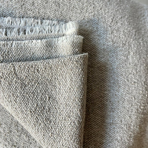 Boucle linen throw in natural 150x160 cm with small fringes