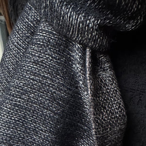 Double layer cashmere scarf in black and gold 36x180 cm