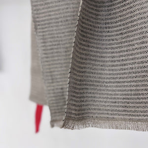 Handwoven linen kitchen towel in natural 40x70 cm with a red hanging loop