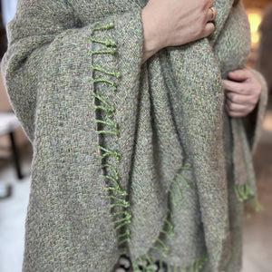 Handwoven linen mohair throw in green and gray with hand-twisted fringes 135x190 cm