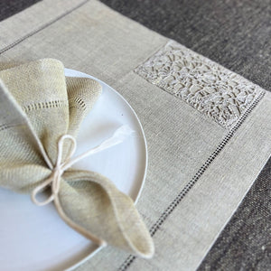 Handwoven linen placemat in mustard with handmade hemstitch and crocheted pocket 50x40 cm