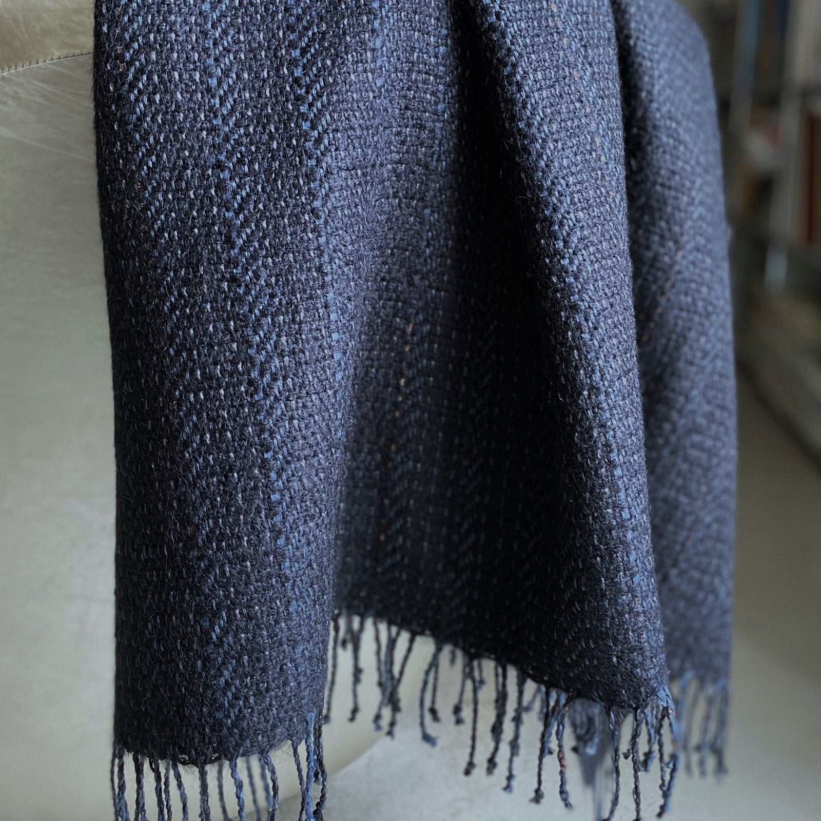 Linen mohair throw in navy blue 140x190 cm