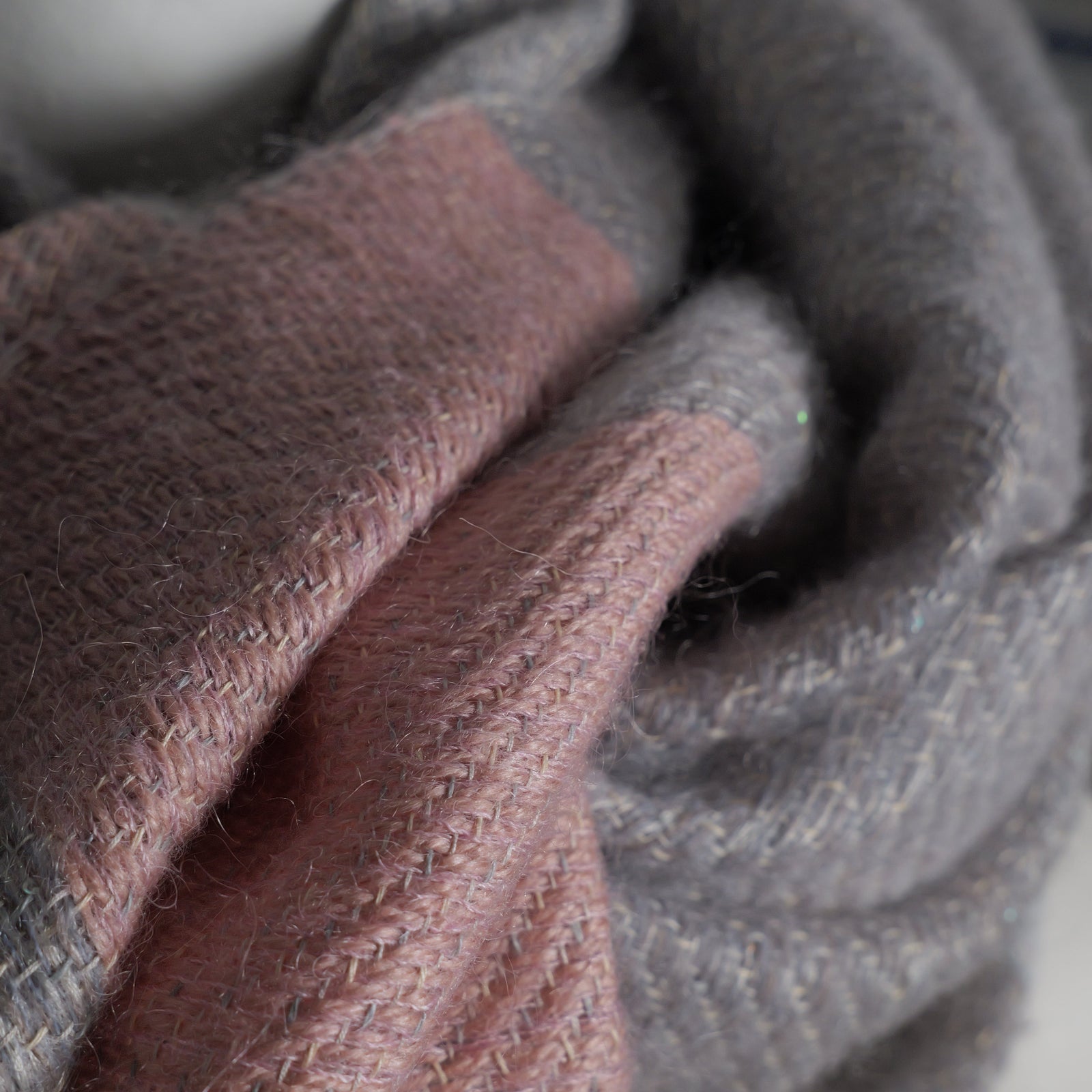 Mohair linen scarf, 70x200 cm, gray with pink