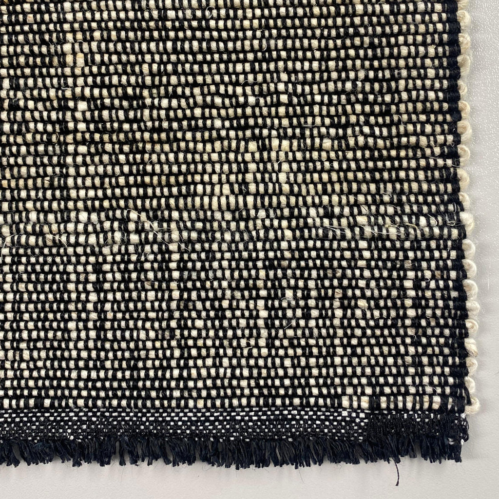 
    TABLE RUNNERS
  