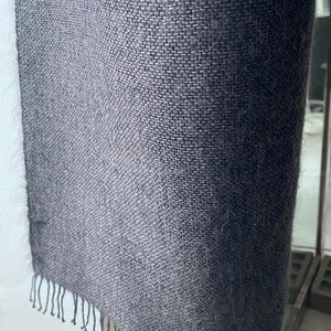 Double hand woven cashmere scarf 36x180cm in gray.