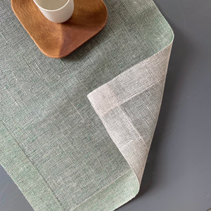 Double layered linen placemat in green and natural 45x35cm