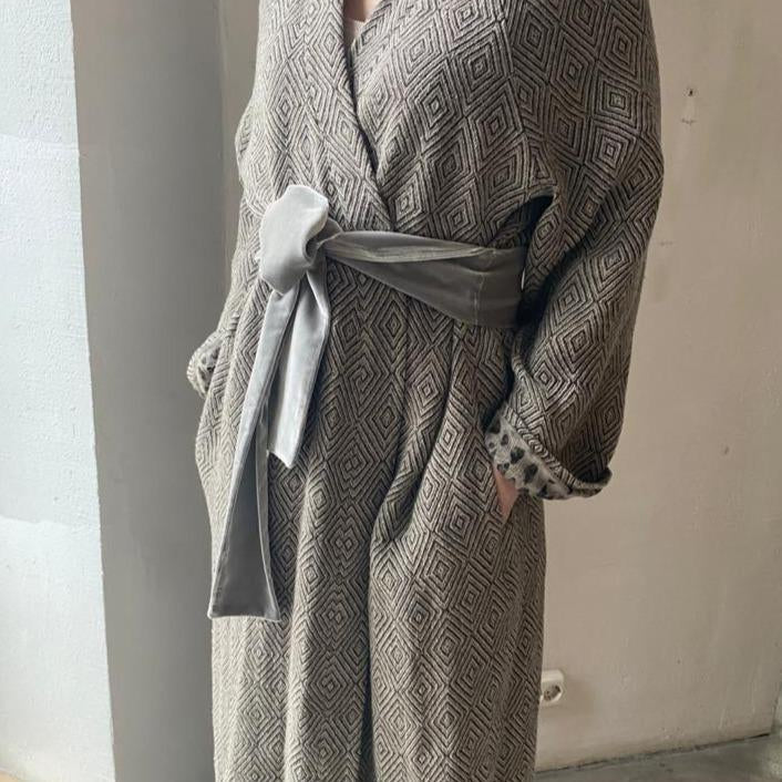 Linen summer coat with silk lining in anthracite