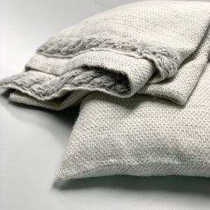 Linen Wool throw Place 95x180cm in white and gray