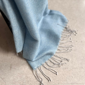 Handwoven Cashmere throw in sky blue 145x210 cm