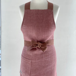 Linen apron in red 70x104 cm