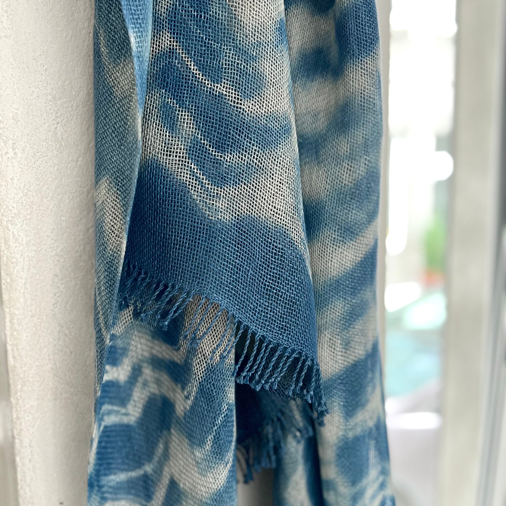 Double layered linen scarf "Waves" in blue 65x200 cm