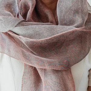 Linen double woven scarf 50x200cm in grey and terracotta