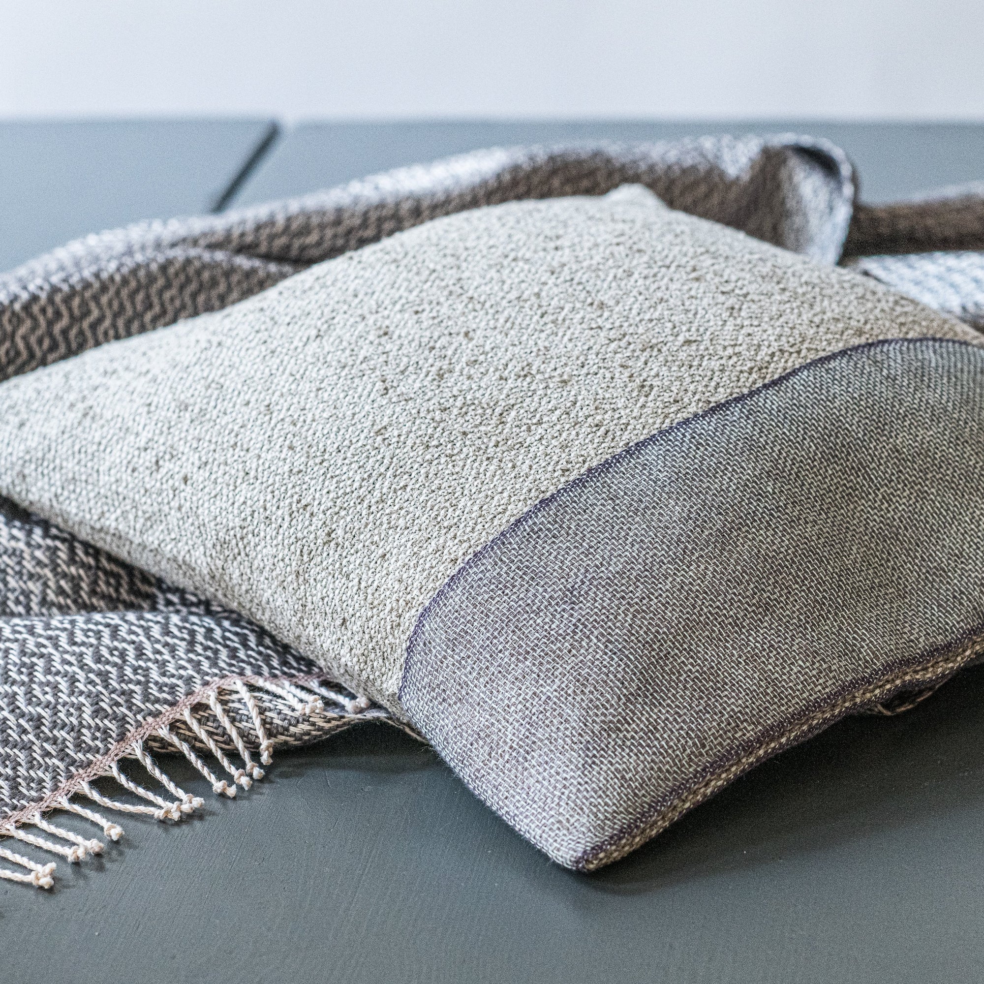 Linen boucle cushion 40x40cm