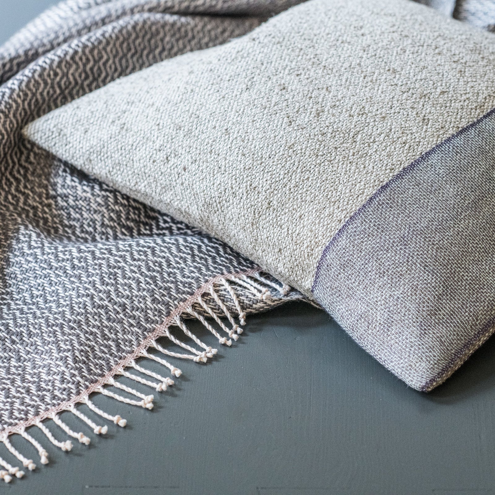 Linen boucle cushion 40x40cm