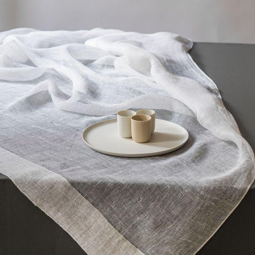 Tablecloth Tinita 180x180cm in white