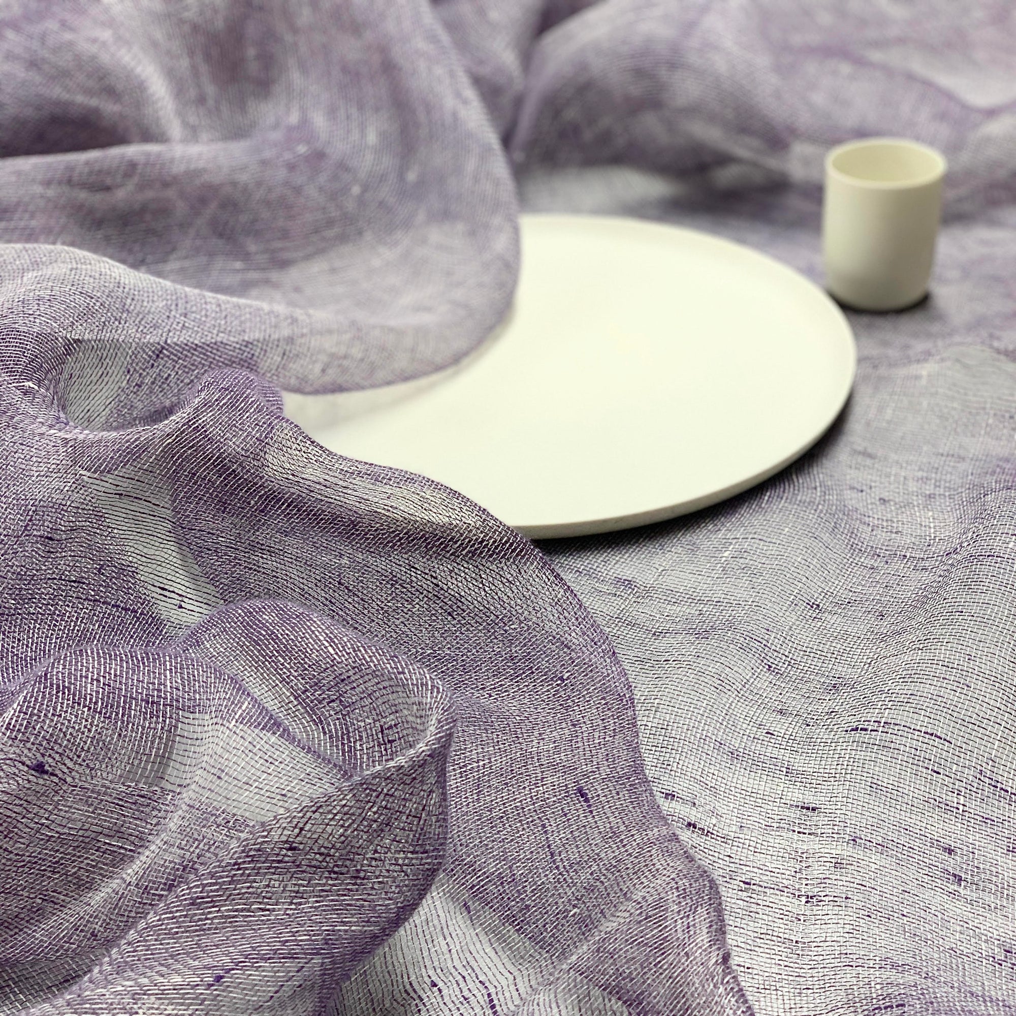 Tablecloth Tinita 180x300cm in aubergine