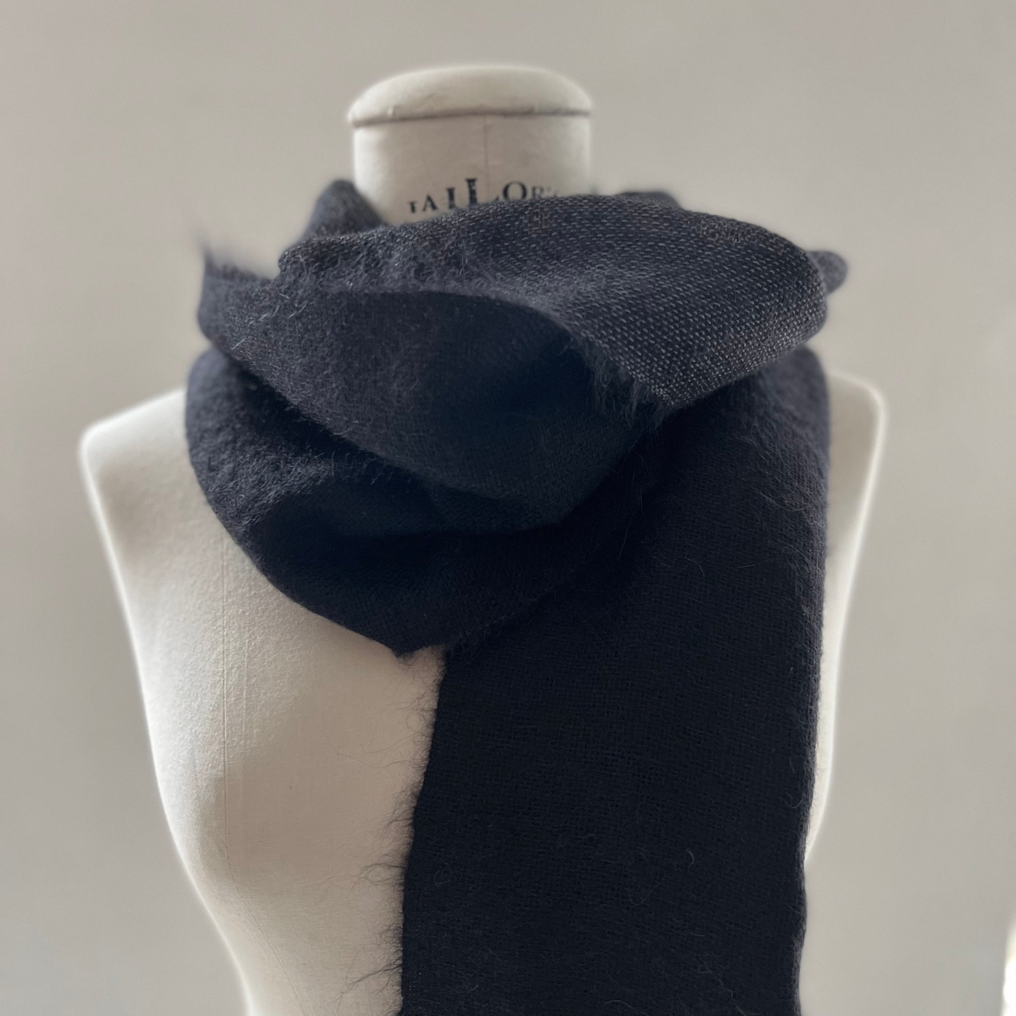 Double layer cashmere scarf 36x180 cm