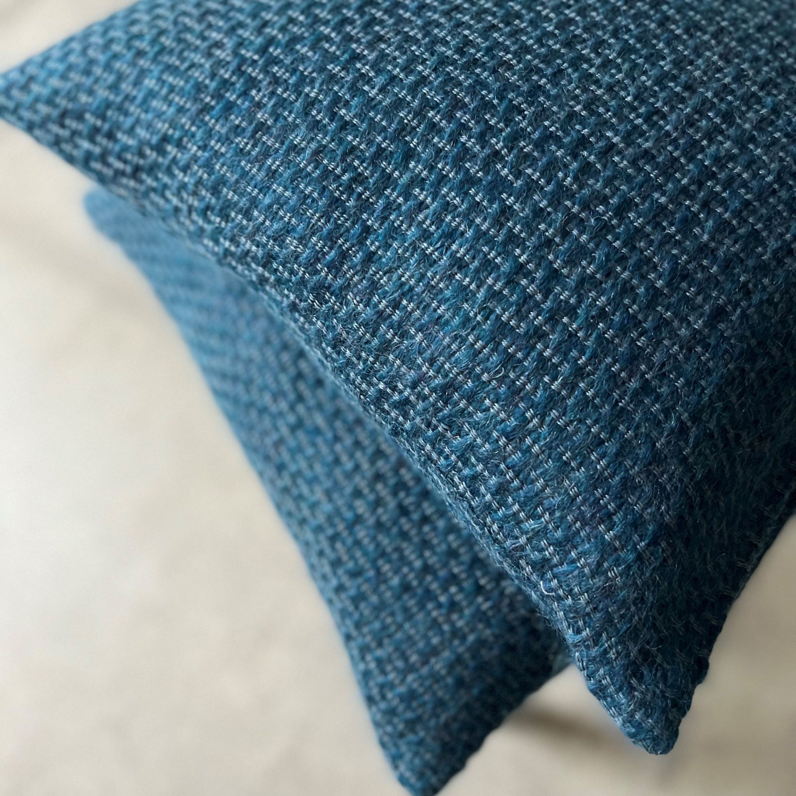 Linen wool cushion SM Mezgine 38x43 cm in ocean blue