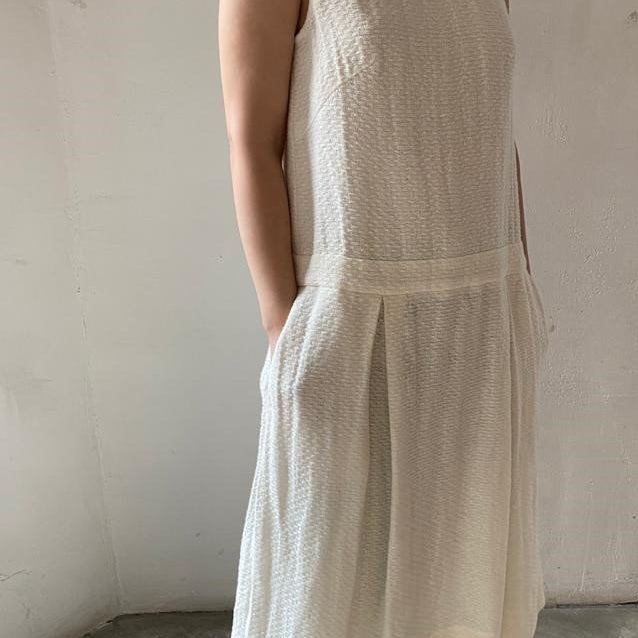 Art Deco style linen dress in white